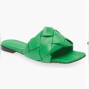 Bottega Veneta Lido Sandal flat